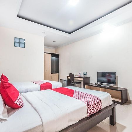 Oyo 1667 Wisma Lux Barkah Jakarta Eksteriør bilde