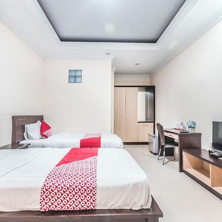 Oyo 1667 Wisma Lux Barkah Jakarta Eksteriør bilde