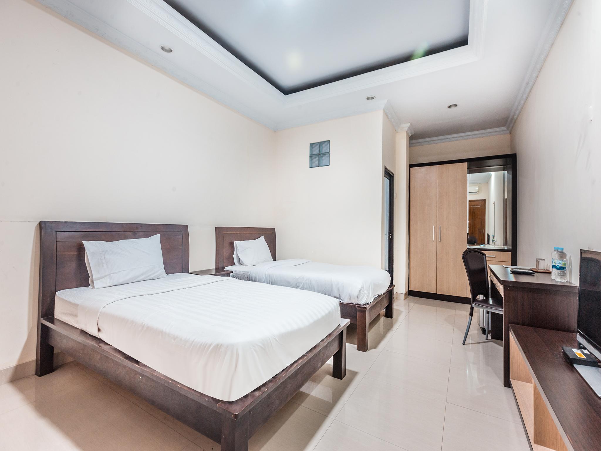 Oyo 1667 Wisma Lux Barkah Jakarta Eksteriør bilde