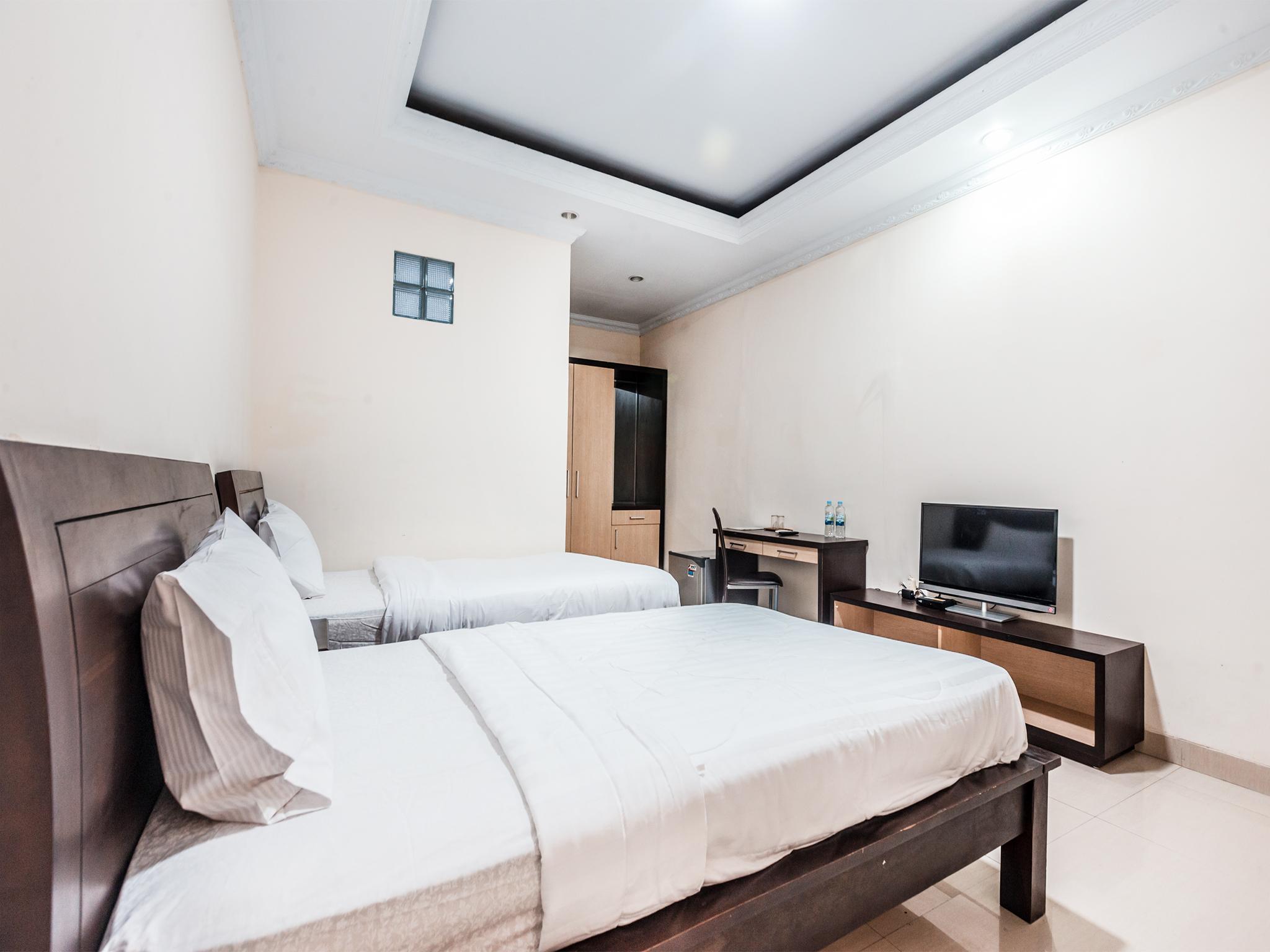 Oyo 1667 Wisma Lux Barkah Jakarta Eksteriør bilde