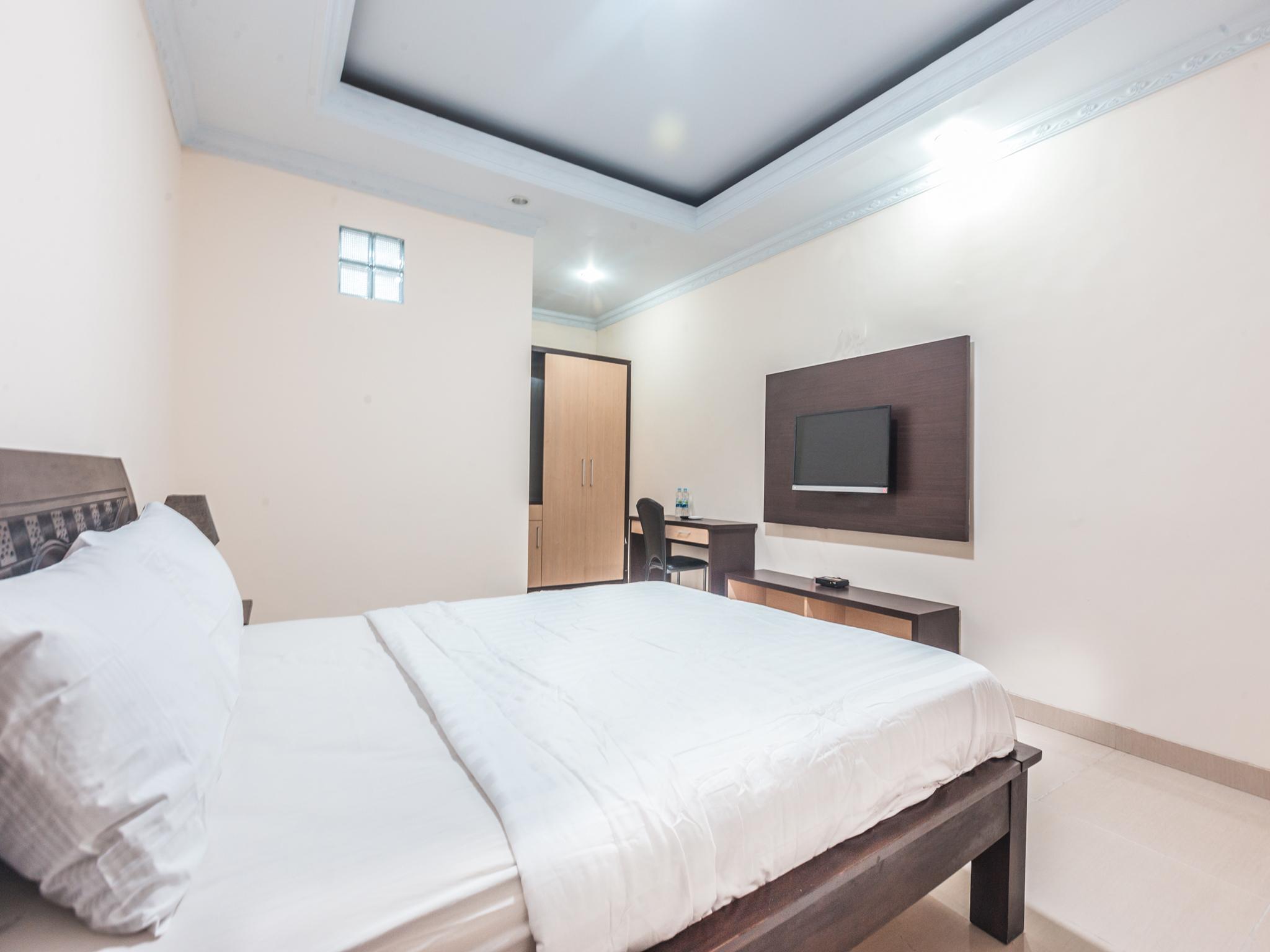 Oyo 1667 Wisma Lux Barkah Jakarta Eksteriør bilde
