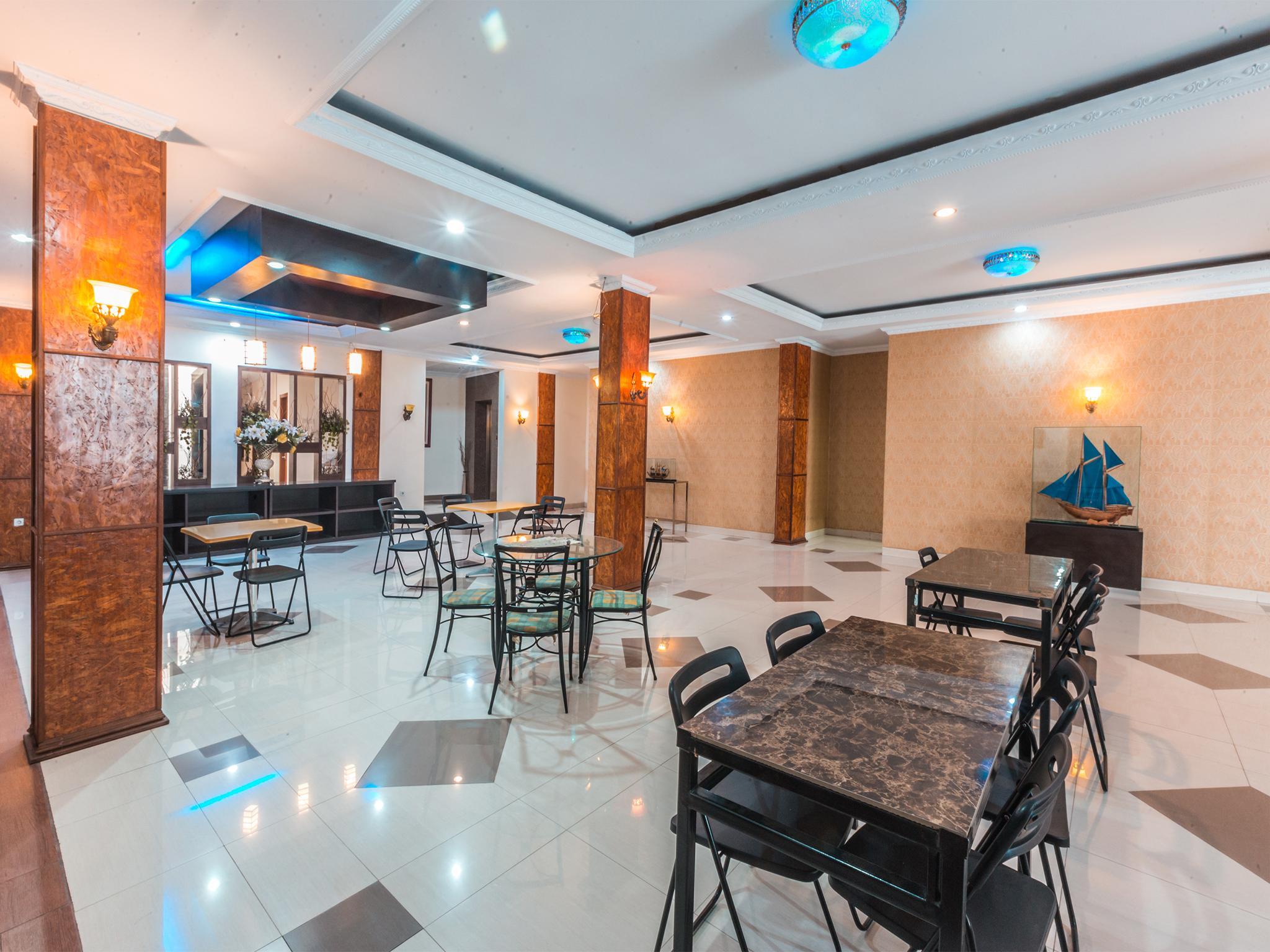 Oyo 1667 Wisma Lux Barkah Jakarta Eksteriør bilde