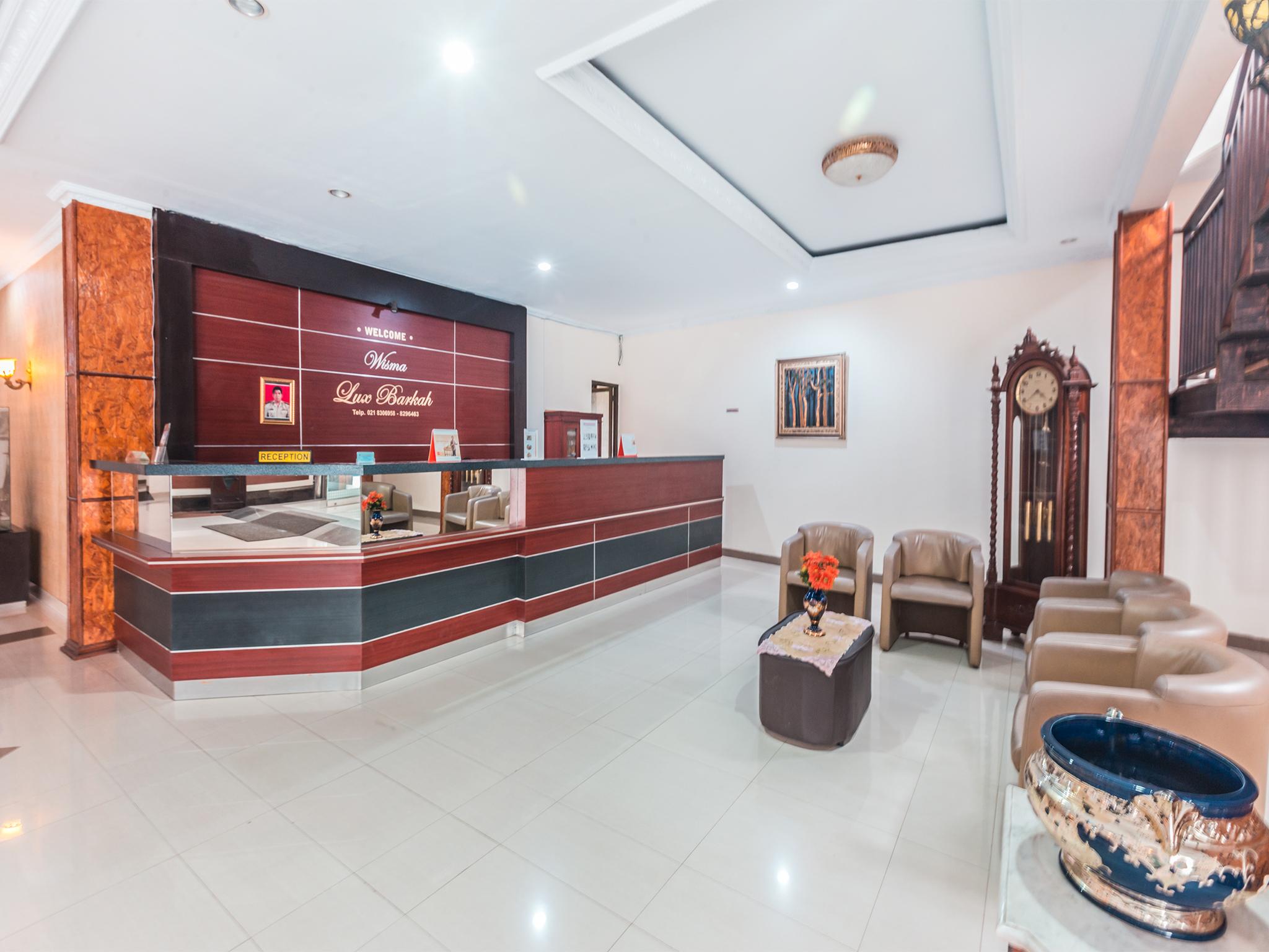Oyo 1667 Wisma Lux Barkah Jakarta Eksteriør bilde