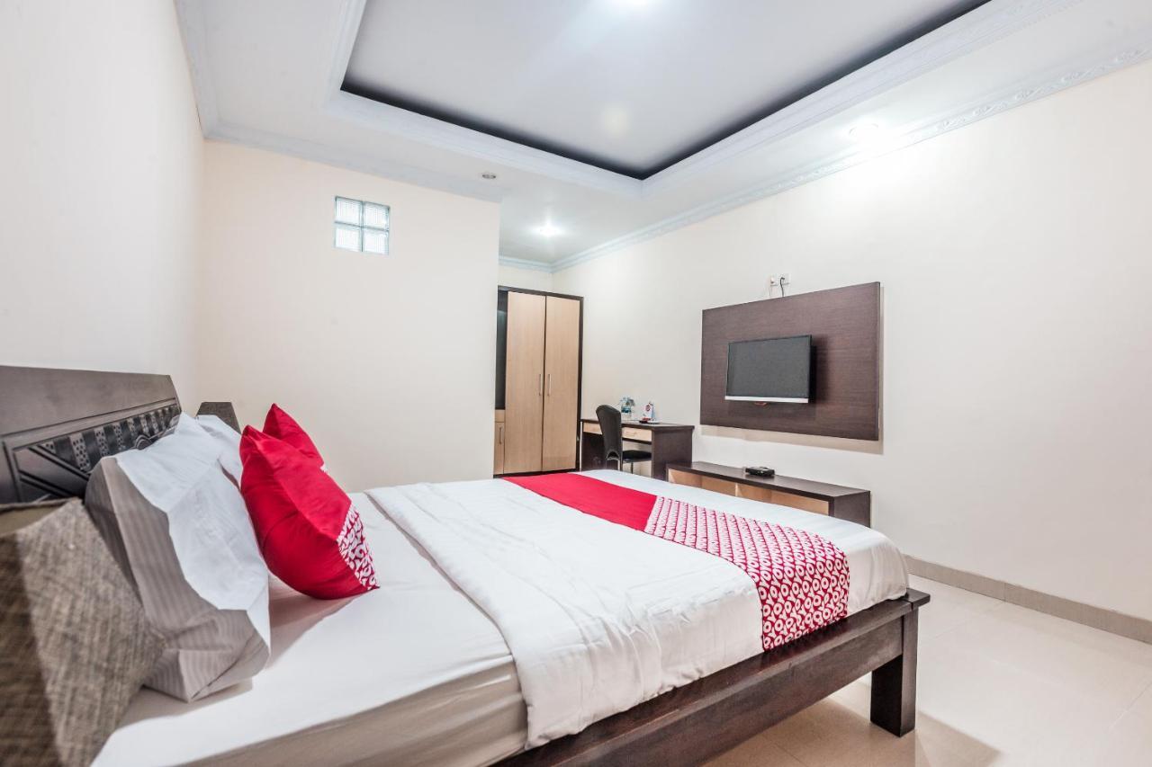 Oyo 1667 Wisma Lux Barkah Jakarta Rom bilde