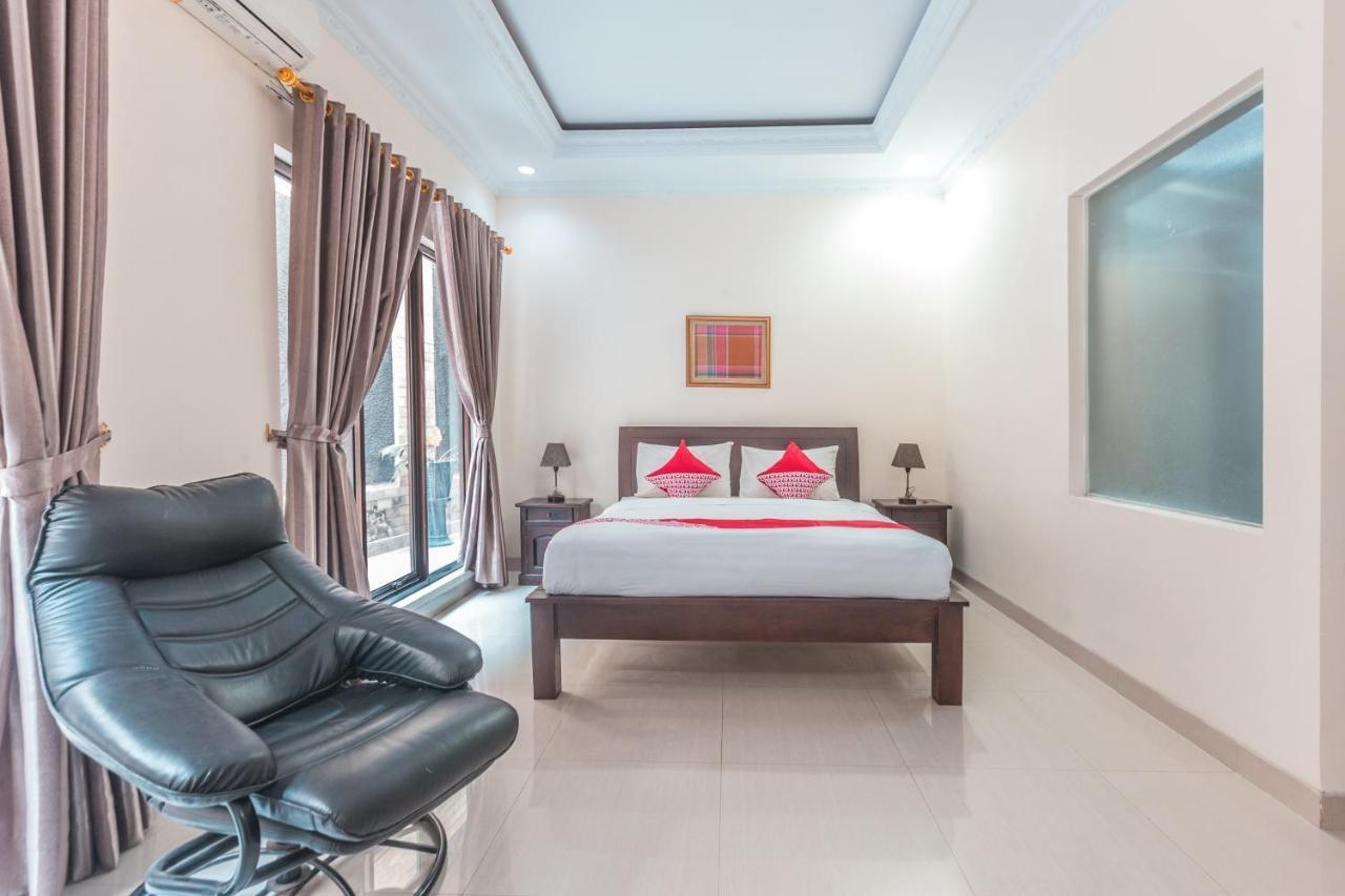Oyo 1667 Wisma Lux Barkah Jakarta Eksteriør bilde