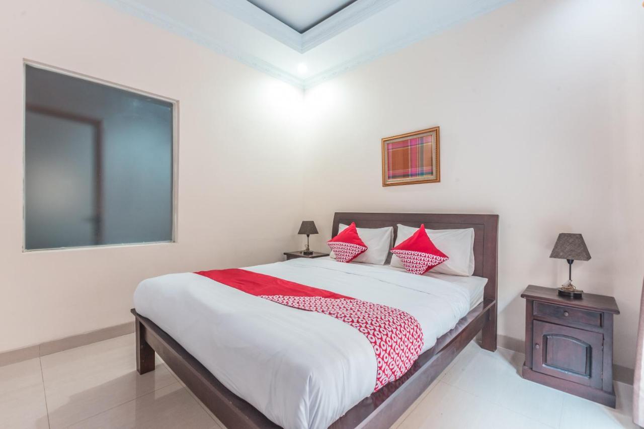 Oyo 1667 Wisma Lux Barkah Jakarta Eksteriør bilde