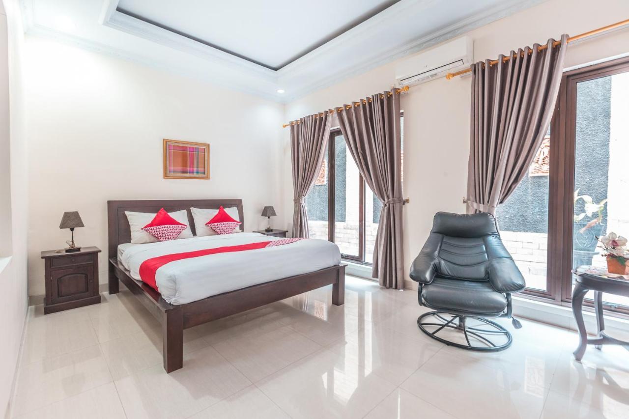 Oyo 1667 Wisma Lux Barkah Jakarta Eksteriør bilde